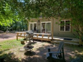 Accommodations, Oliver Lodge